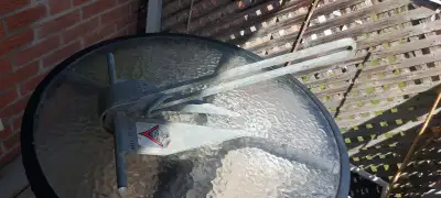 A 5lb anchor for a smaller to medium boat.