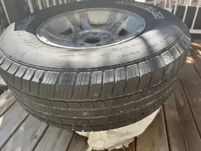 MICHELIN RADIAL X TUBELESS 235/75/R15 INCLUDES RIMS SEE PICS