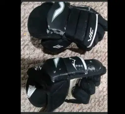 KIDS HOCKEY GLOVES, View more