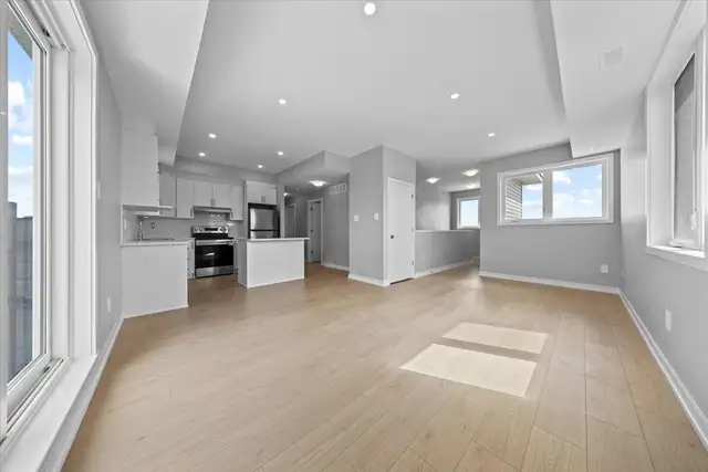 Spacious 2-Bedroom with Garage & Balcony - Available Immediately in Long Term Rentals in Ottawa - Image 2