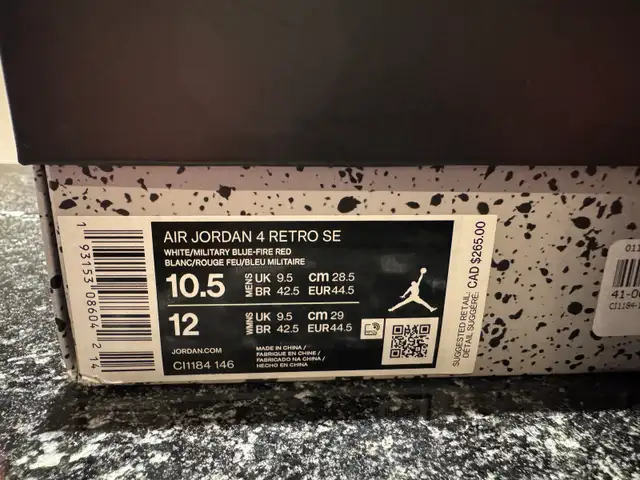 Jordan 4 Size 10.5 in Men's Shoes in Mississauga / Peel Region - Image 7