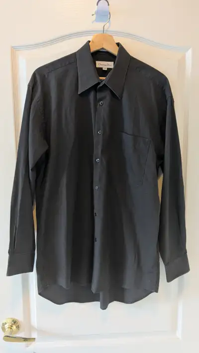 Christian Dior Men's Dress Shirt. Size 15.5 or 32/33.