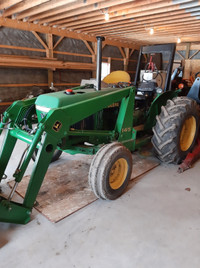 John Deere 2155 loader tractor 