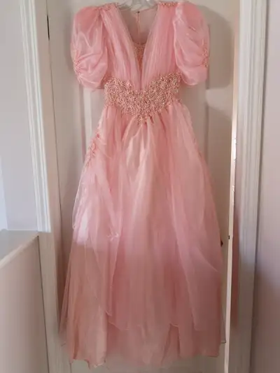 Prom Dress/Evening Dress - size small, View more