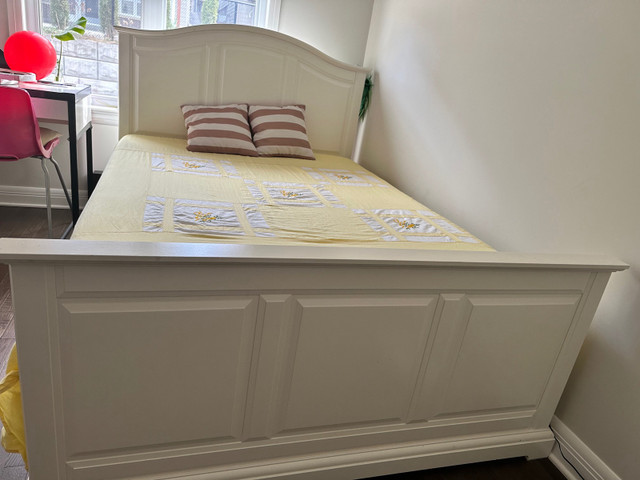 Beautiful white process double bed  in Beds & Mattresses in Ottawa