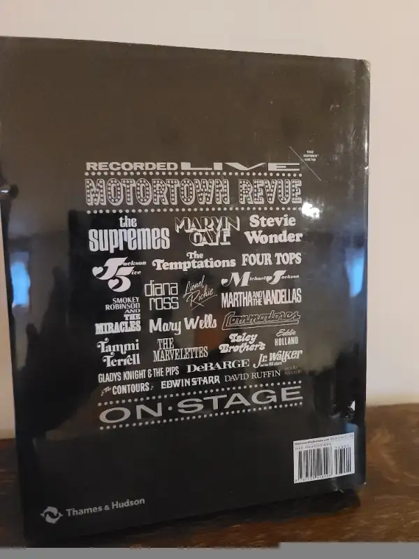 Motown The Sound Of Young America Hardcover Book in Non-fiction in Leamington - Image 4