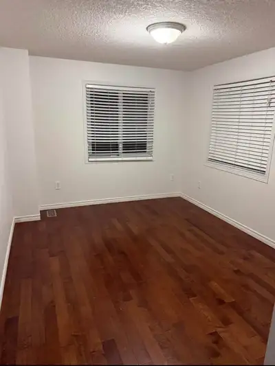 Location: Cambridge, ON Available: 1 April 2026 ✨ Features: ✔ Private room on main floor ✔ Bright ro...