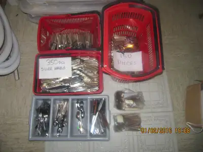 Up for sale is a vintage 950+ piece lot of a Catering Grade Cutlery. Part of a Banquet Facilities li...