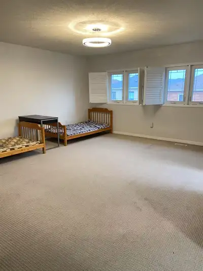 Spacious Master Bedroom for rent