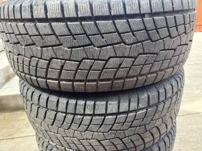 VERY GREAT CONDITION 235 55 R17 STARFIRE SUV WINTER TYRES ON RIMS INSTALLED. PRICED TO SELL NO PLUG...