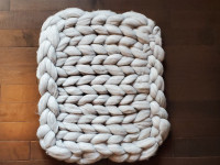 Newborn Chunky Knit Wool Blanket gray 20" x 28"/couverture bébé