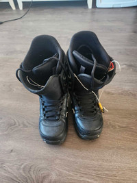 Burton Invader Snowboard Boots (Size 10)