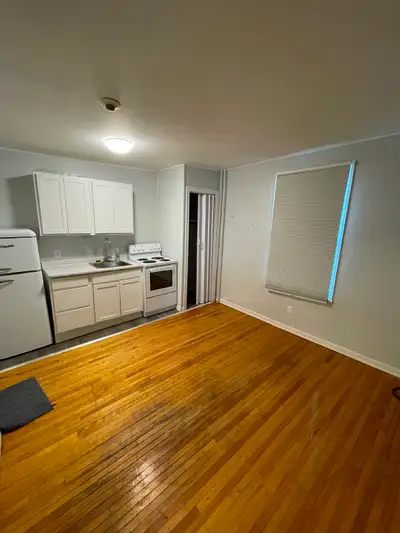 Rent negotiable . Serious inquiries only. Studio apt for sublease immediately. 15 days FREE (May 19–...