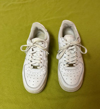 Size 6 - Nike Air Force One Sneakers / Teen or Mens