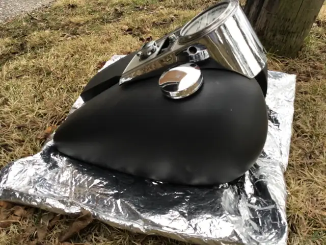 HARLEY SHOVELHEAD 5 Gal & 3 1/2 GAS TANKS W/DASH and SPEEDO in Motorcycle Parts & Accessories in Markham / York Region - Image 11