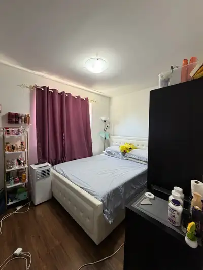 PRIVATE ROOM FOR RENT – NORTH YORK | $850 ALL-INCLUSIVE 18 Seeley Dr, North York, ON M3M 2V5 $850/mo...