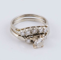 18k White Gold Engagement Ring Set with Wedding Band
