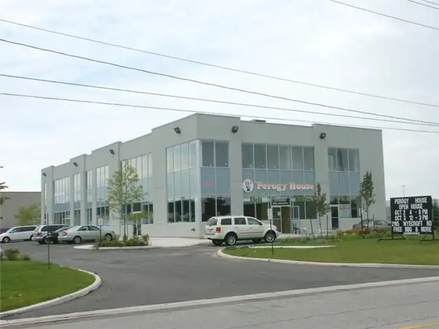 COMMERCIAL SPACE FOR LEASE