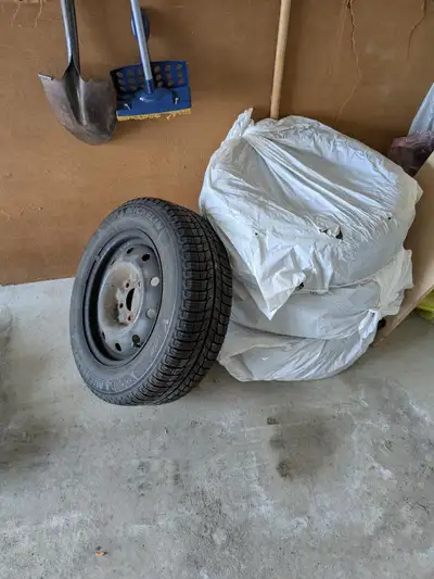 Michelin X-Ice 195/65/R15 4 tires for $320.00 text 416-568-1318