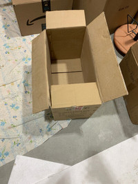 Moving Boxes / Boîtes pour déménagement
