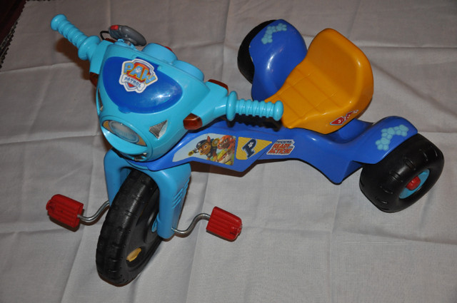 PAW PATROL Lights and Sounds trike in Toys & Games in Mississauga / Peel Region - Image 2