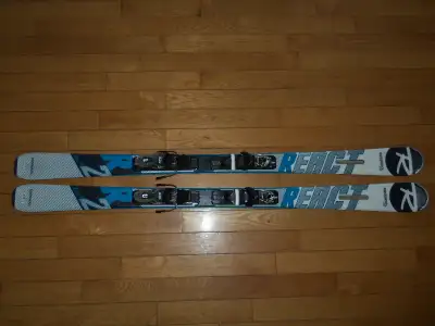 Ski alpin rossignol react carbon 162 cm SKI NEUF JAMAIS UTILISÉS Ski pour taille 5 pied 8 a 6 pied M...
