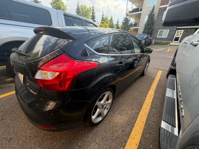 Ford Focus Titanium Hatchback 542521834770933762
