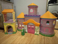 Dora Castle/House