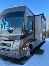 2009 Winnebago class A 