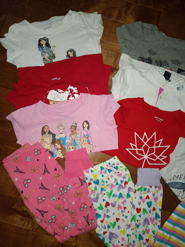 7 Girl Summer Top + 2 Sets of PJ, Size 5T in Clothing - 5T in Ottawa - Image 2