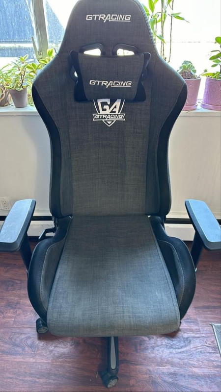 For Sale Gaming Chair in Chairs & Recliners in Burnaby/New Westminster - Image 2