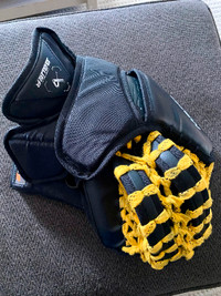 Bauer M5 Pro Sr Regular Goalie Glove