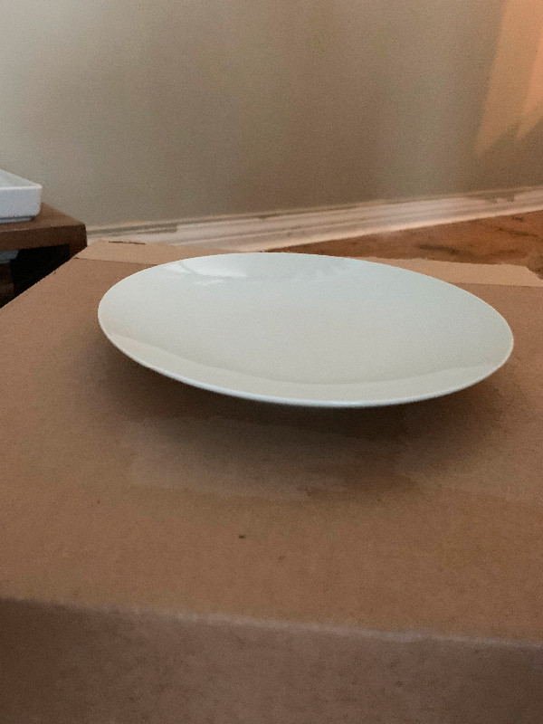 5 Dinner Plates - Rosenthal Loft White in Kitchen & Dining Wares in Banff / Canmore - Image 2