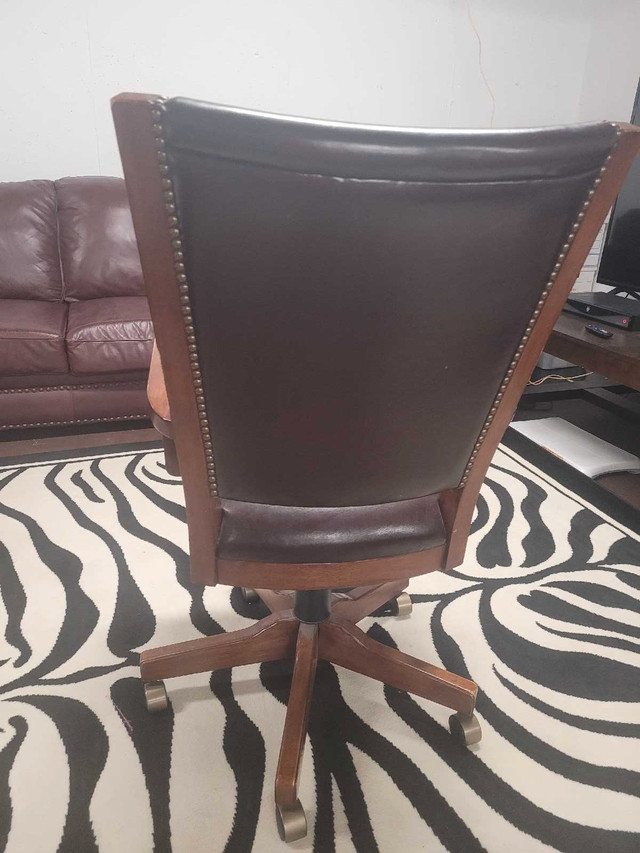 Bombay Company Chair for Sale in Chairs & Recliners in Oakville / Halton Region - Image 4