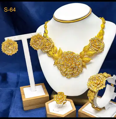 ANIID Jewelry Set 24k gold plated, View more