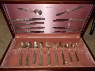 Wooden box with 47 pieces-8 of type shown (missing one tablespoon, one teaspoon and one knife). To g...