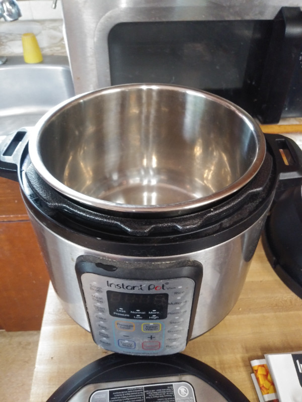 Instant Pot and Air Fryer in Other in London - Image 4