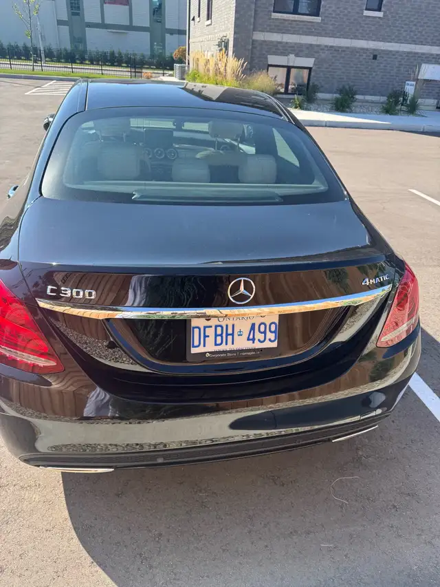 2015 Mercedes c-300 75,000KM in Cars & Trucks in Abbotsford - Image 5