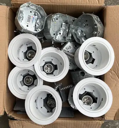 POT LIGHTS / POTLIGHTS, View more