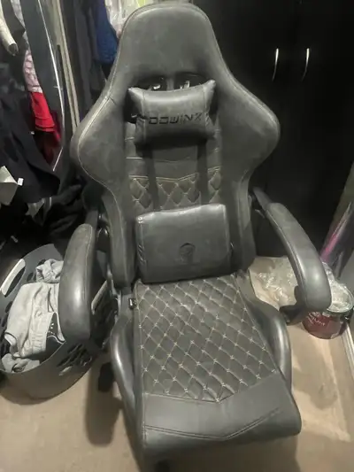 Dowinx gaming chair and desk, View more