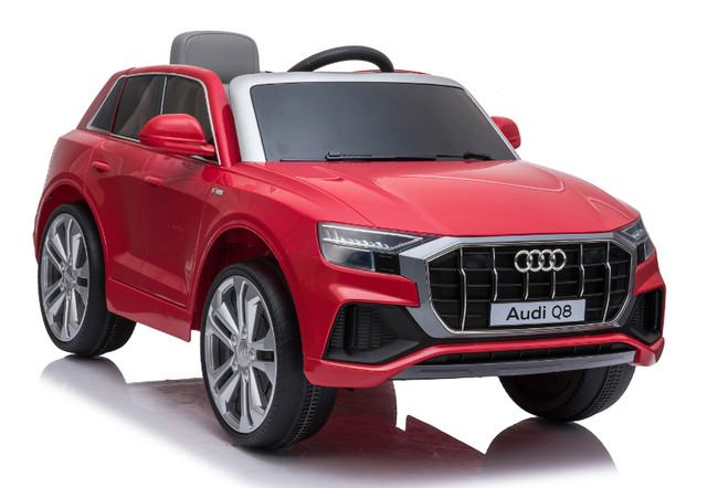 Licensed Audi Q8 12V Child / Baby / Kids Ride On Car, Music more in Toys in Oshawa / Durham Region - Image 4