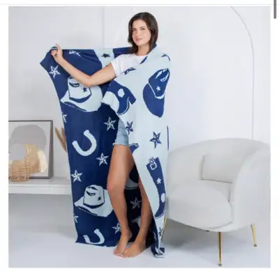 NEW PLUSH WESTERN Solmere Blanket Pick up NE Martindale , View more