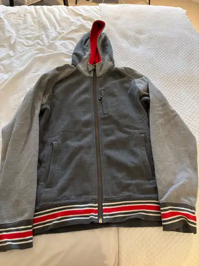 Vintage lululemon Olympic hoodie from Vancouver 2010 Looks like new with a Canada maple leaf on the...