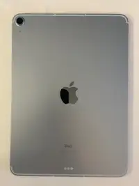 iPad Air 4th Generation wifi+celllular 64g 550$ nego