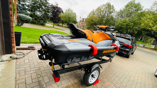 2021 Seadoo GTI SE 170 with trailer, low hrs in Personal Watercraft in Markham / York Region - Image 2