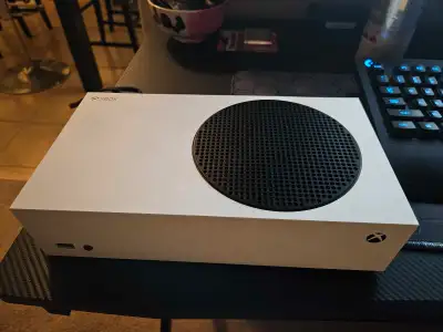 Xbox Series S, View more
