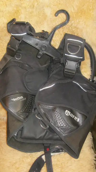 scuba mares bcd, View more