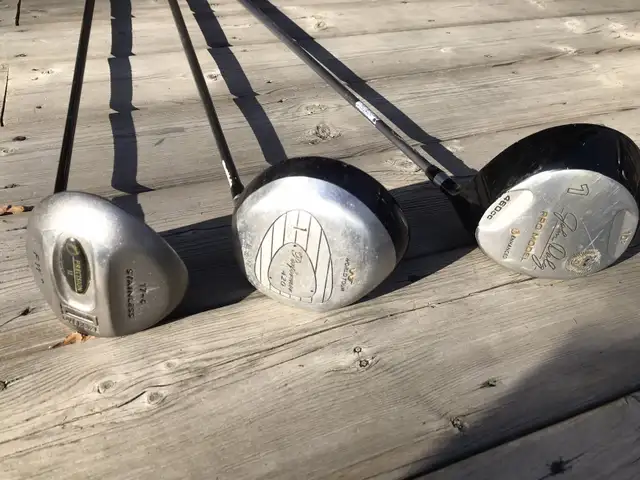 RH golf clubs and pull cart in Golf in Muskoka - Image 7