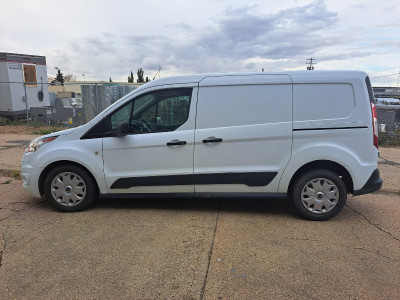 Ford Transit Connect XL in Mint Condition