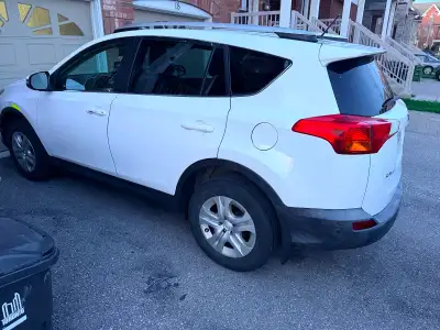 White 2014 Rav4 Le No accident，no problem In very good condition New All season Tire 2024 December